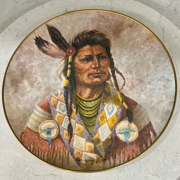Vague Shadows Ltd Collector Plate 1979 Perillo “Chief Joseph” Chieftain Series - Picture 7 of 10
